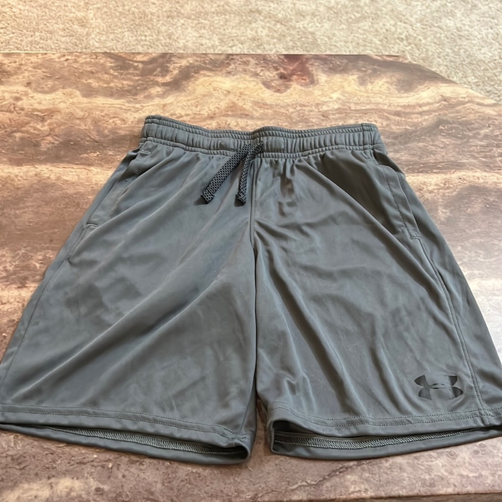 Youth Small under Armour Shorts